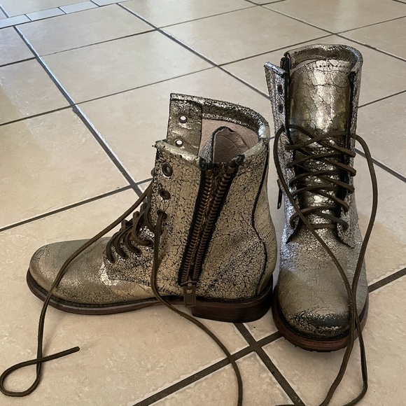 Manchester size 9 leather boots - Picture 1 of 3